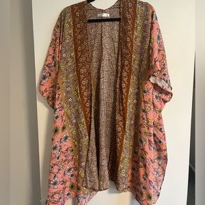 Magnolia x hollie Woodward kimono